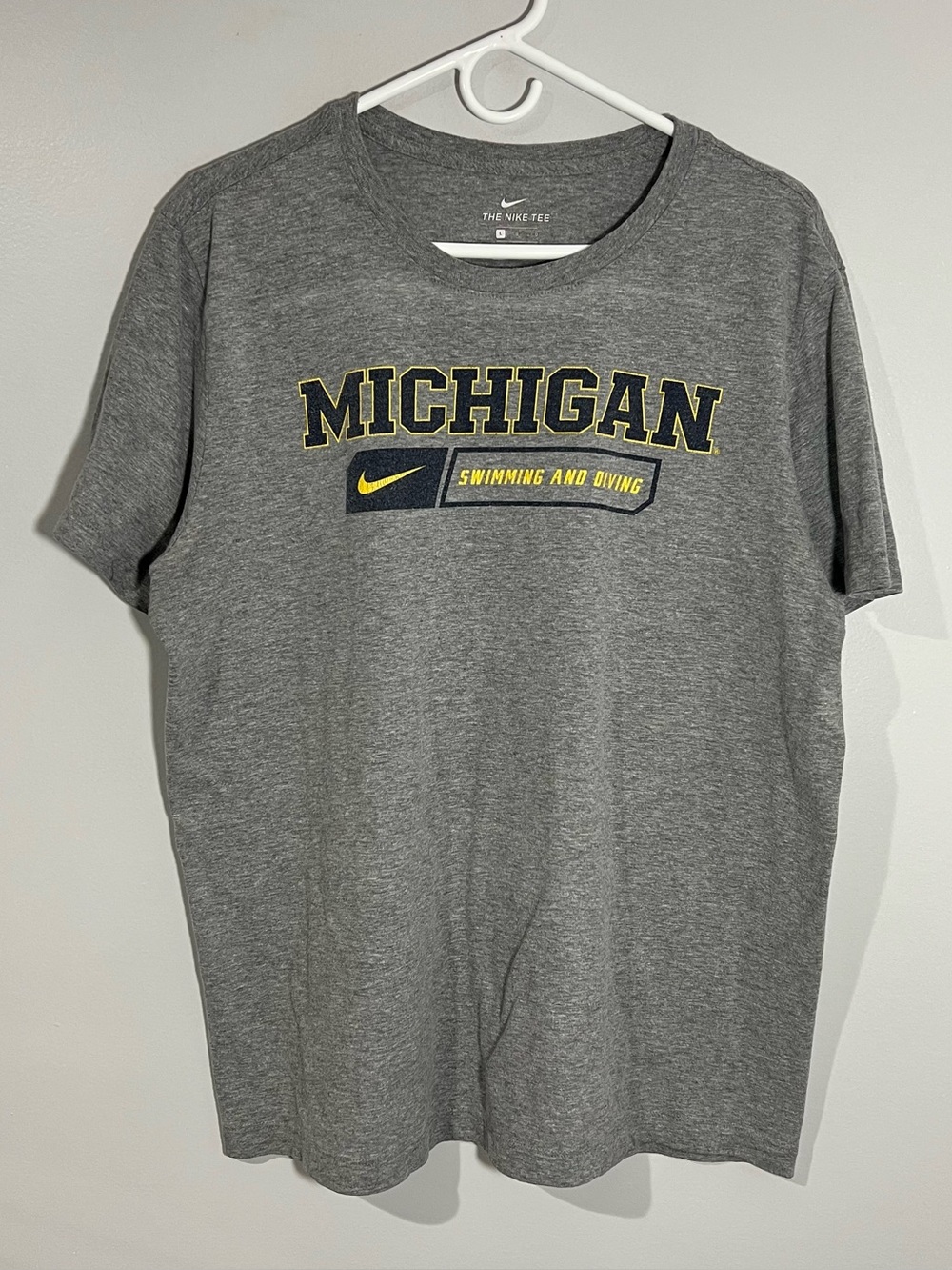 Michigan Wolverines Swimming And Diving Gray Short Sleeve T-Shirt Mens Large